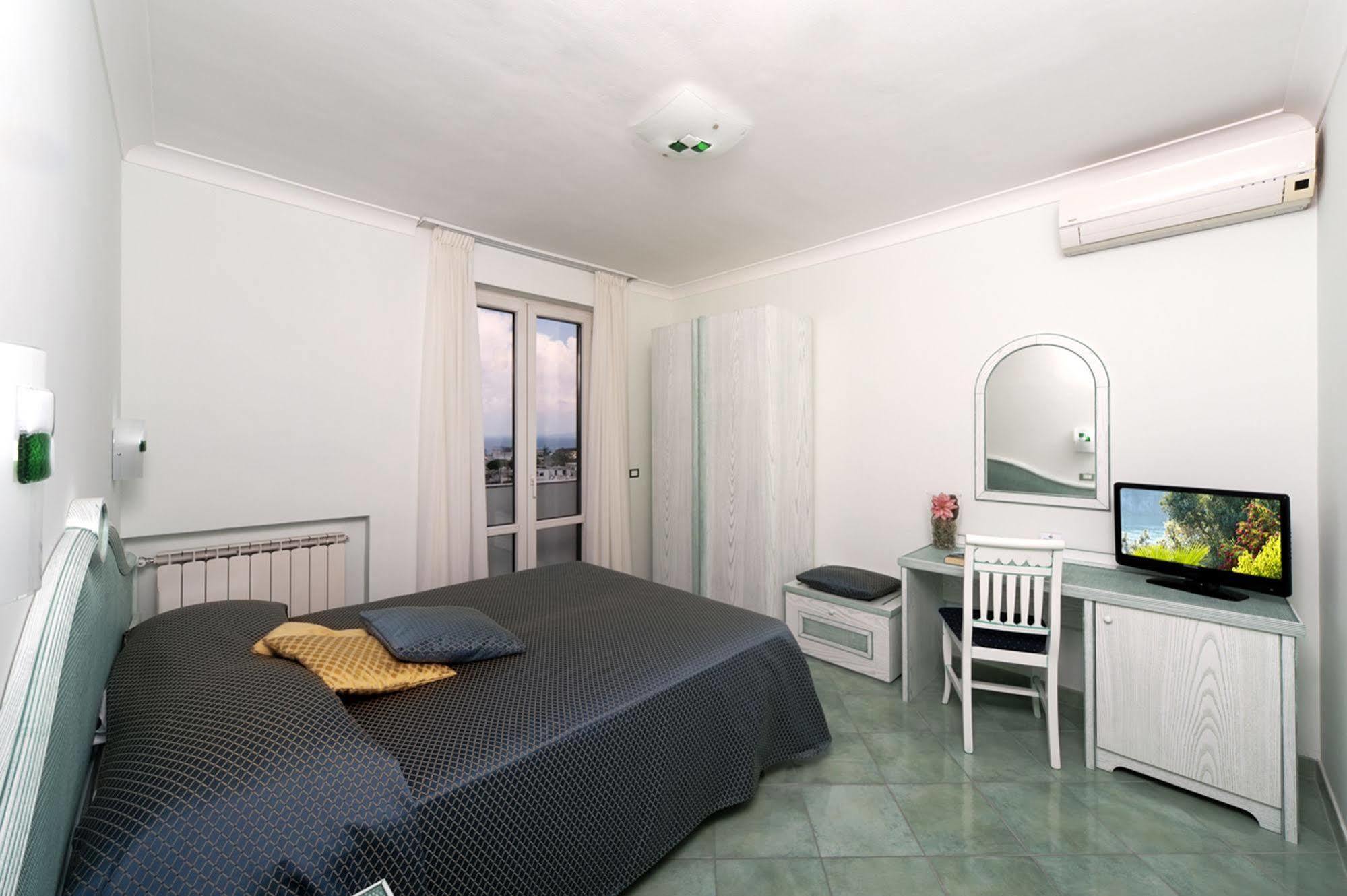 Hotel Bellevue Benessere & Relax ايسكيا المظهر الخارجي الصورة